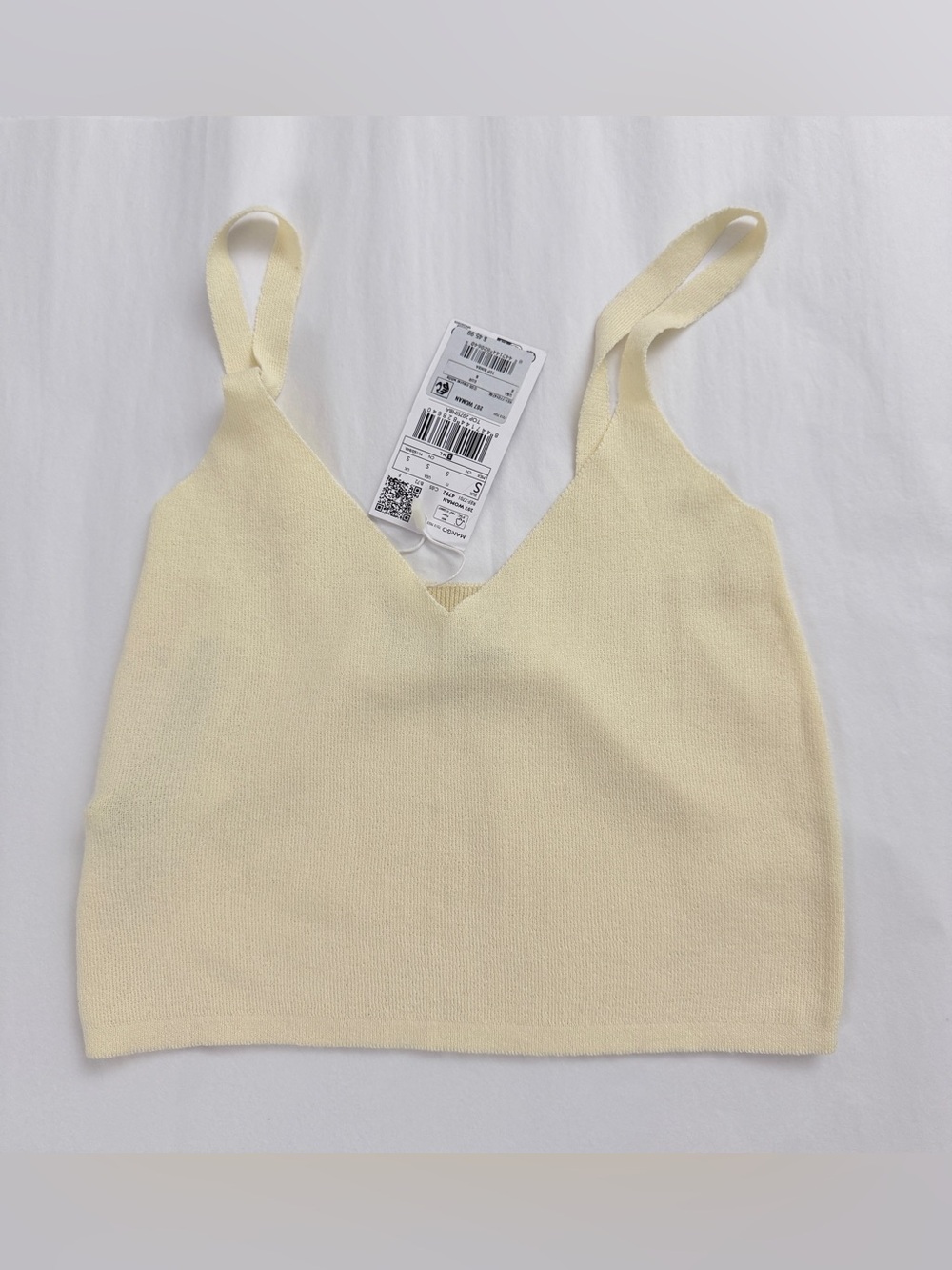 MNG Sleeveless V-Neck Knit Cropped Tank Top - Pale Yellow in size S